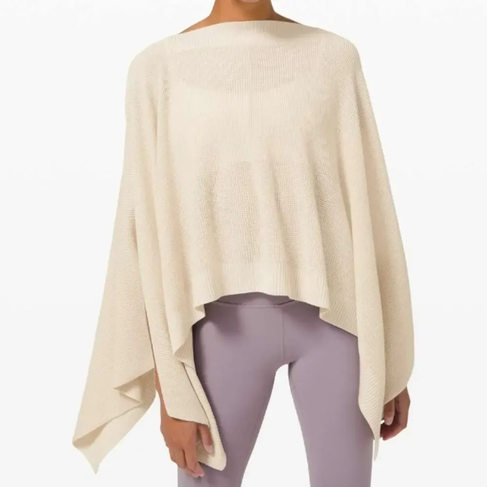 Lululemon White Opal Forward Flow Poncho